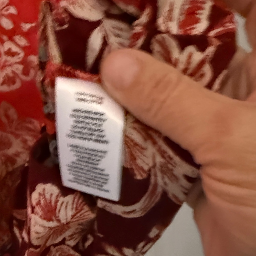 Beachlunchlounge Red and White Floral Top - Picture 5 of 6
